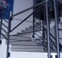 Realizzazione scale e ringhiere